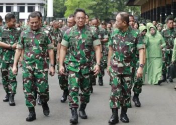 Andika Prakasa Kepala Staf Angkatan Darat (tengah) / Foto: ist