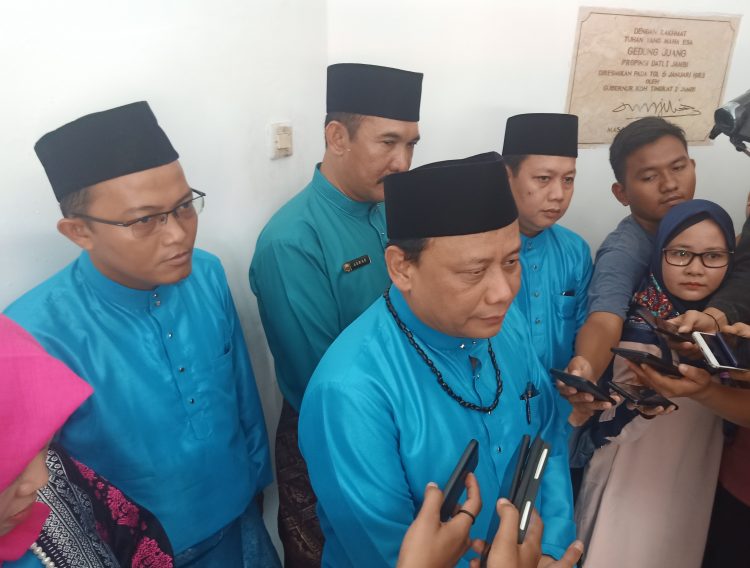 Abhan Ketua Bawaslu RI, Usai Membuka Louncing Pengawasan Pemilu Jambi 2020/ Foto: Juanda