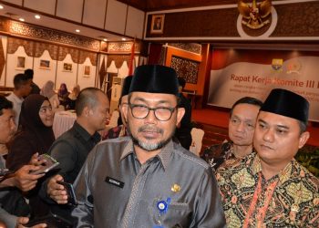 Sekda Sudirman saat diwawancarai awak media/ Foto: Juanda