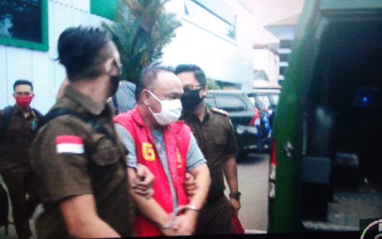 Joko Susilo Terpidana Kasus Korupsi Perumahan PNS Sarolangun Saat diamankan Tim TABUR/Foto:Datut