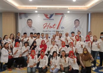 Ketua Hendry Attan (Tengah) dan Kader DWP provinsi Jambi