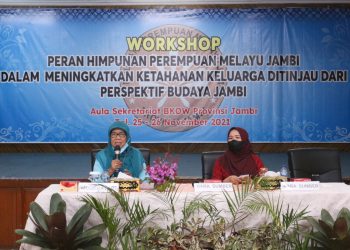Hj Hesti Haris (merah)