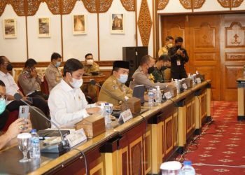 Gubernur Jambi Al Haris, memimpin rapat koordinasi solusi permasalahan mobilitas batu bara