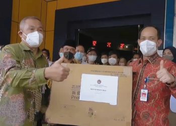 Plt Direktur RSUD dr Fery Kusnadi bersama Menteri PMK Muhadjir Efendy