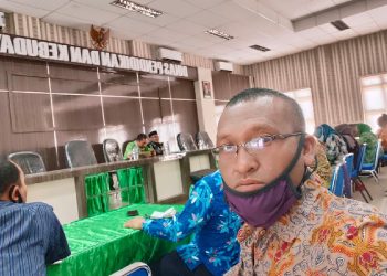 Ketua PHK2I Kabupaten Bondowoso Jufri mengkritisi seleksi PPPK guru. 2021. Sumber Foto: dokumentasi pribadi for JPNN.com