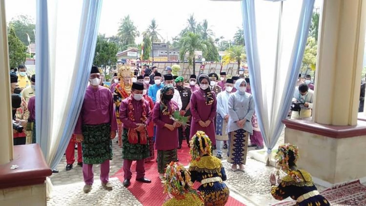Penyambutan Al Haris Gubenur Jambi di HUT kabupaten Batanghari/ Ist