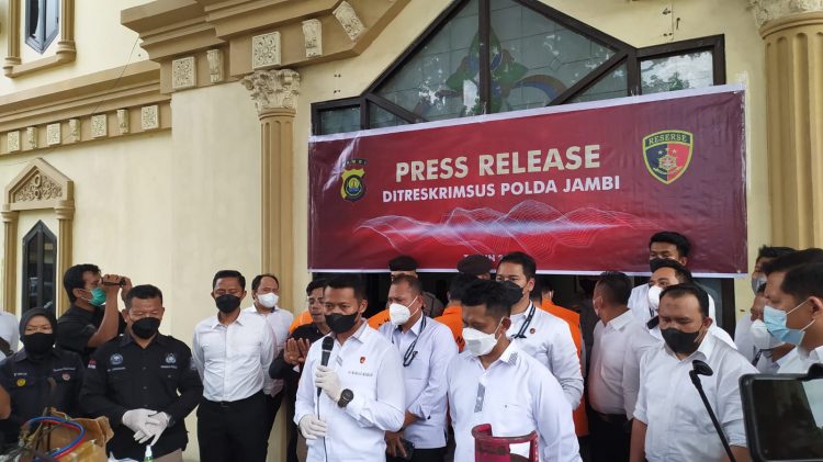 Press release Polda Jambi terkait pengungkap tsk ilegal Mining (Foto: Ichsan ampar)