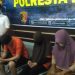 Pelaku perdaganga manusia saat diamankan di Polresta Jambi (Foto: ichsan)