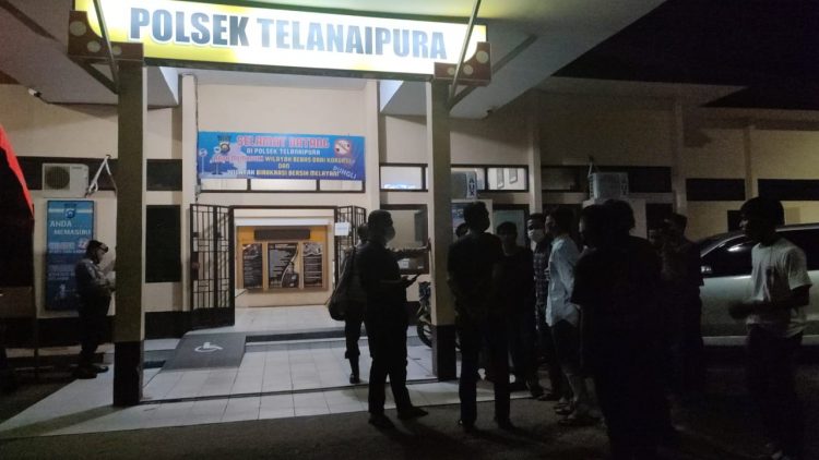 Kader HMI korban pengeroyokan saat melapor ke polsek telanipura/ ist