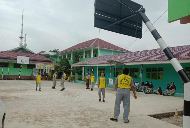 Pelajar SMP Negeri 17 Kota Jambi (Foto: Meli)