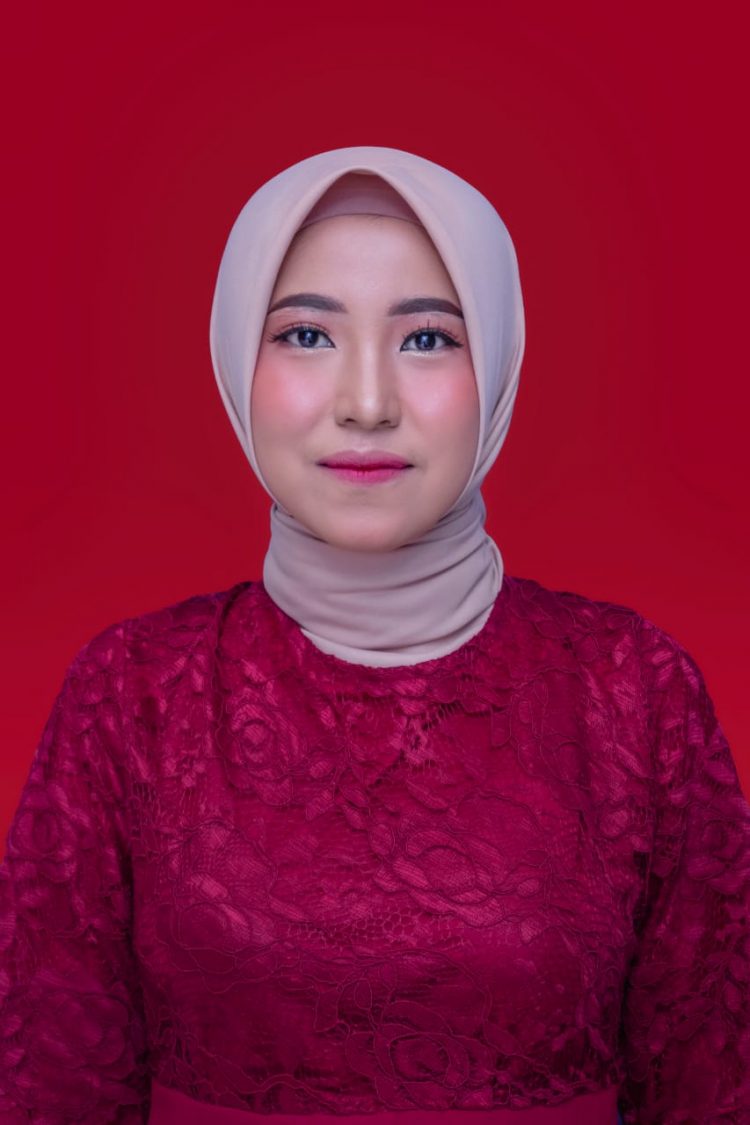Maya Yuliana, Mahasiswi jurusan Farmasi STIKES HARAPAN IBU JAMBI/doc.ist