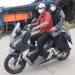 Bonceng Isteri Naik Motor, Bupati Anwar Sadat Blusukan Beri Bantuan untuk Lansia/ ist