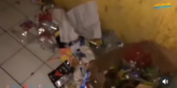 Tumpukan sampah di asarama siswa SMA TT Pijoan / tangkapan layar