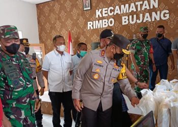 Tinjau Pasar Murah Minyak Goreng di Tebo, Ini Harapan Danrem 042/Gapu/ ist