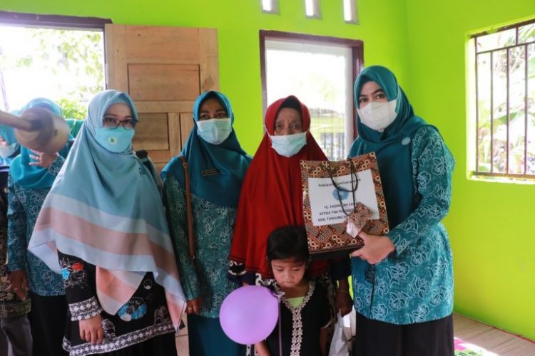 Ketua TP PKK Fadhilah Sadat Lakukan Supervisi di Desa Semau/ ist