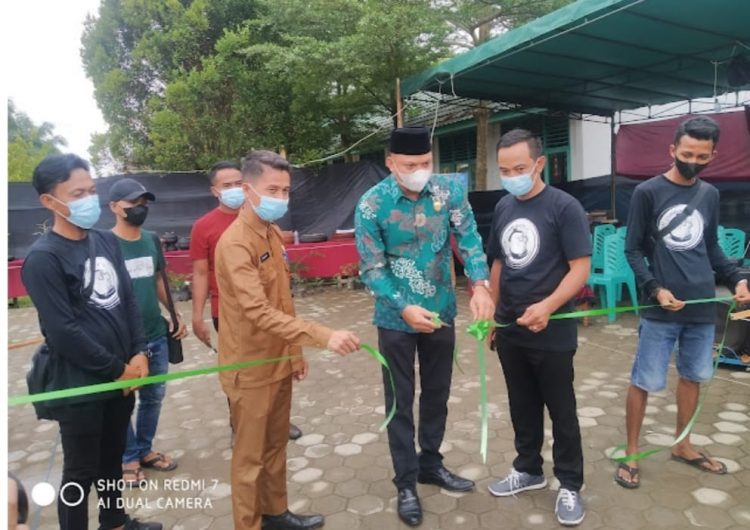 Ketua DPRD Muaro Jambi Buka Pameran Bonsai