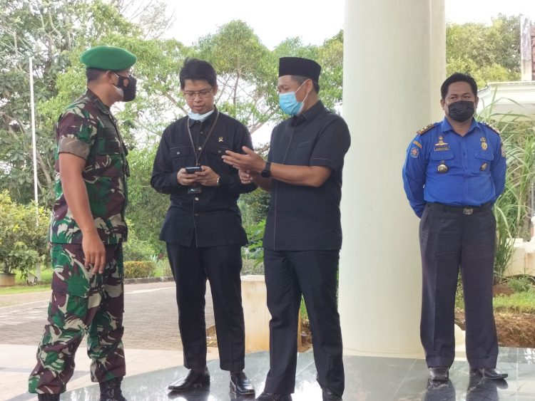 Ketua DPRD Tanjab Timur Hadiri Pisah Sambut Dandim 0419 Tanjab
