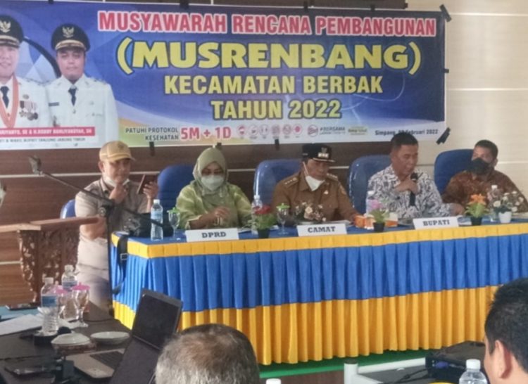 Anggota DPRD Tanjab Timur Hadiri Musrembang RKPD Di Kecamatan Berbak