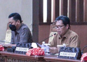 Ketua DPRD Mahrup Pimpin Rapat Paripurna Masa Sidang II Tahun 2021-2022