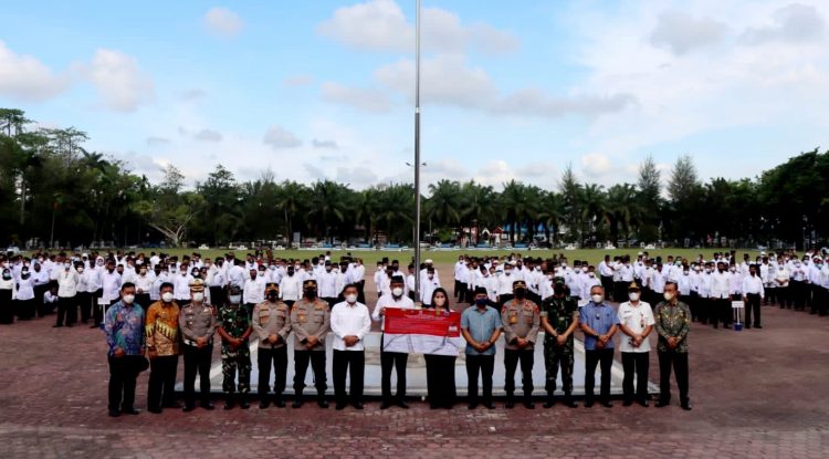 Wakil Bupati Deli Serdang  H. Ali Yusuf Siregar, Kapolresta Deli Serdang Kombes Pol Irsan Sinuhaji, SIK, MH, dengan para calon Kepala Desa/ AMPAR