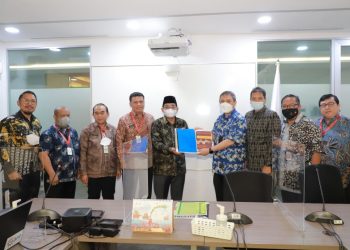 Bupati Tanjab Barat Sampaikan Usulan Program Pengembangan Masyarakat dan Kegiatan Sinergi di Kantor SKK Migas Pusat/ ist