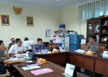 Komisi IV Hearing dengan Disnakertrans Provinsi Jambi