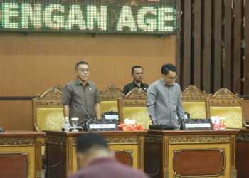 Sapril Sampaikan Dua Ranperda Inisiatif DPRD Tanjab Timur