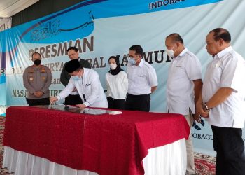 Al Haris Resmikan Pelabuhan PT SGM