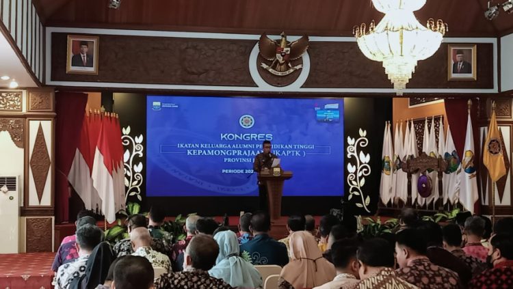 IKAPTK (Ikatan Keluarga Alumni Pendidikan Tinggi Kepamongprajaan) Provinsi Jambi, Menggelar Kongres Di Rumah Dinas Gubernur