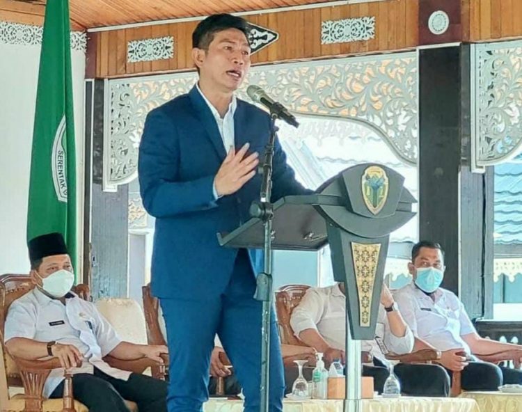 Absen di Dalam Mobil, Bupati MFA : Kadis Kominfo Absen Jangan Sampai Bobol