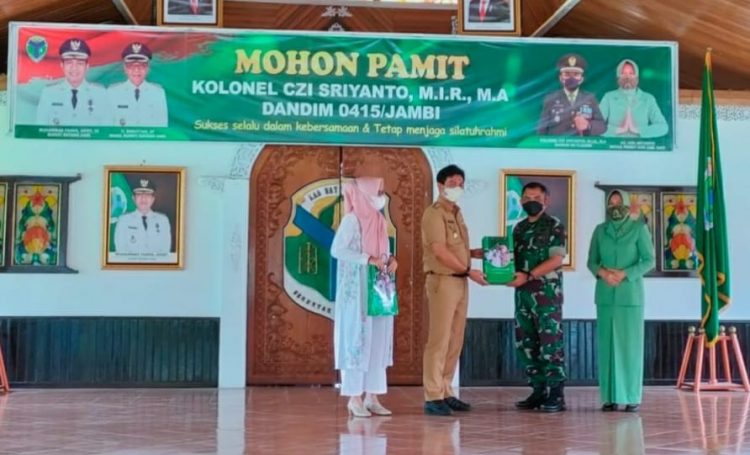 Bupati MFA Hadir Diacara Mohon Pamit Dandim 0415/Jambi