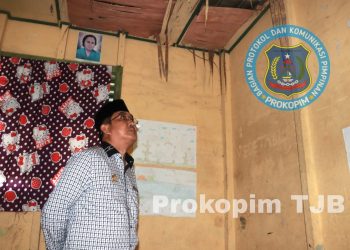 Bupati Tanjabbar Tegaskan Bangun Sekolah Rusak Menjadi Program Prioritas