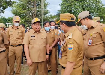 Gubernur Jambi marah pegawai Pemprov Jambi tidak disiplin saat apel/ foto: riki