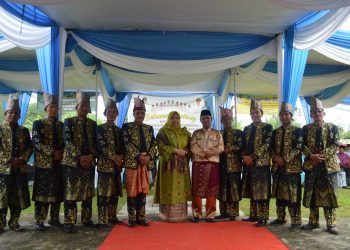 MAsnah Hadiri Pengukuhan Kepala Adat Desa Se-Kecamatan Taman Rajo