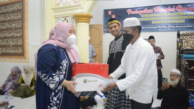 Pemkab Muaro Jambi Safari Ramadhan di Desa Tangkit Baru dan Peringati Nuzulul Quran