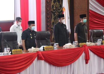 Gubernur Haris Apresiasi Pandangan Umum Fraksi DPRD Tingkatkan Kinerja/ doc.ist