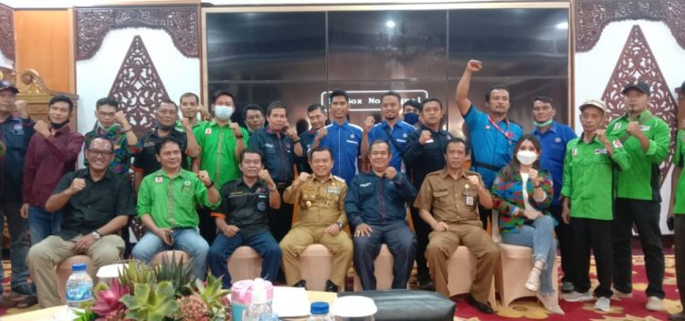 Audiensi dengan Pemprov Jambi, Buruh Batal Aksi/ AMPAR