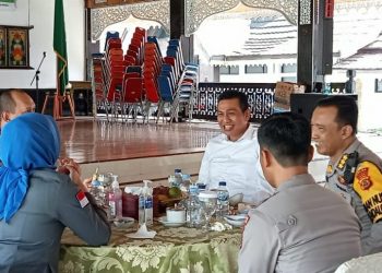 Bupati M Fadhil Arief bersama Kapolda Jambi serta unsur Forkopimda Batanghari menggelar rapat bersama