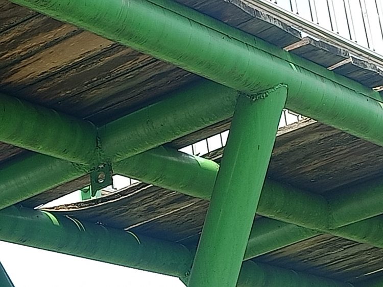Kondisi Jembatan pedestrian taman anggrek/ AMPAR