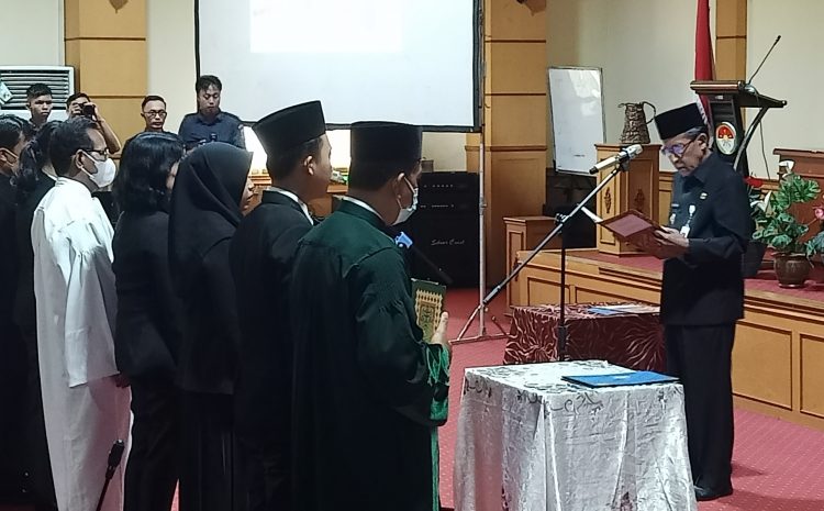 Wagub Sani Lantik 41 pejabat fungsional guru ahli pratama lingkup pemerintah provinsi Jambi/ AMPAR