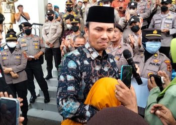 Edi Purwanto Temui Pendemo/ Foto:  Arief-Jamberita