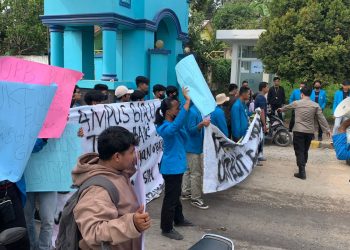 Mahasiswa UIN Demo./ doc.ist