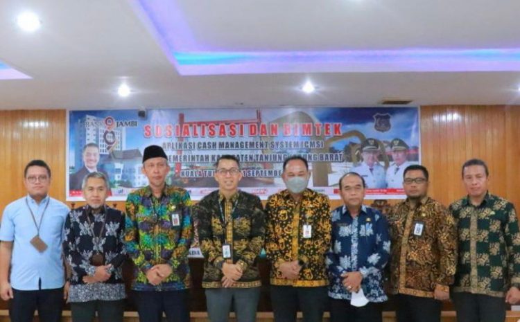 Sekda Tanjab Barat, Agus Sanusi Buka Secara Resmi Sosialisasi dan Bimtek Aplikasi CMS./ doc.ist