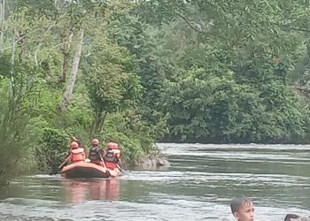 Basarnas lakukan pencarian nenek tenggelam di sungai Batang Tebo/ DOC.IST