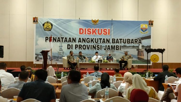 Al Haris pada Sosialisasi dan Diskusi Penataan Angkutan Batubara, Jum’at (21/10/2022)/ doc.ist