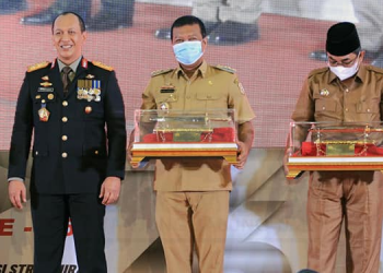 Bupati Romi mengikuti upacara HUT Bhayangkara ke-76 tahun 2022 secara virtual./ doc.ist
