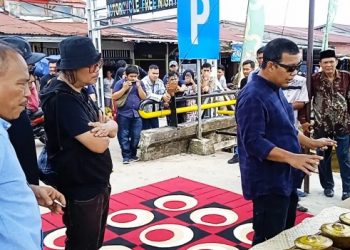 Bupati Romi hariyanto, meninjau persiapan lokasi ajang kenduri Swranabhumi./ doc.ist