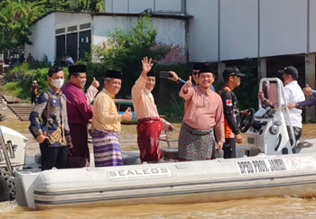 Direktur RSUD Raden Mattaher Hadiri Penutupan Festival Sungai Batanghari 2022,/ DOC.IST