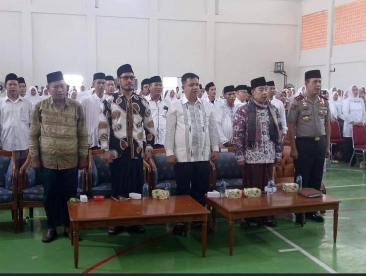 Troy Pomalingo saat bersama dengan Kepala BNPT Komjen Pol Roy Raffi Ahmad./ doc.ist