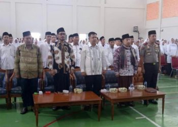 Troy Pomalingo saat bersama dengan Kepala BNPT Komjen Pol Roy Raffi Ahmad./ doc.ist